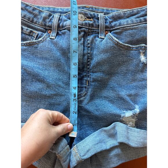 Old Navy High-Rise OG Straight Roll Hem Denim Shorts – Size 8 - Picture 4 of 6